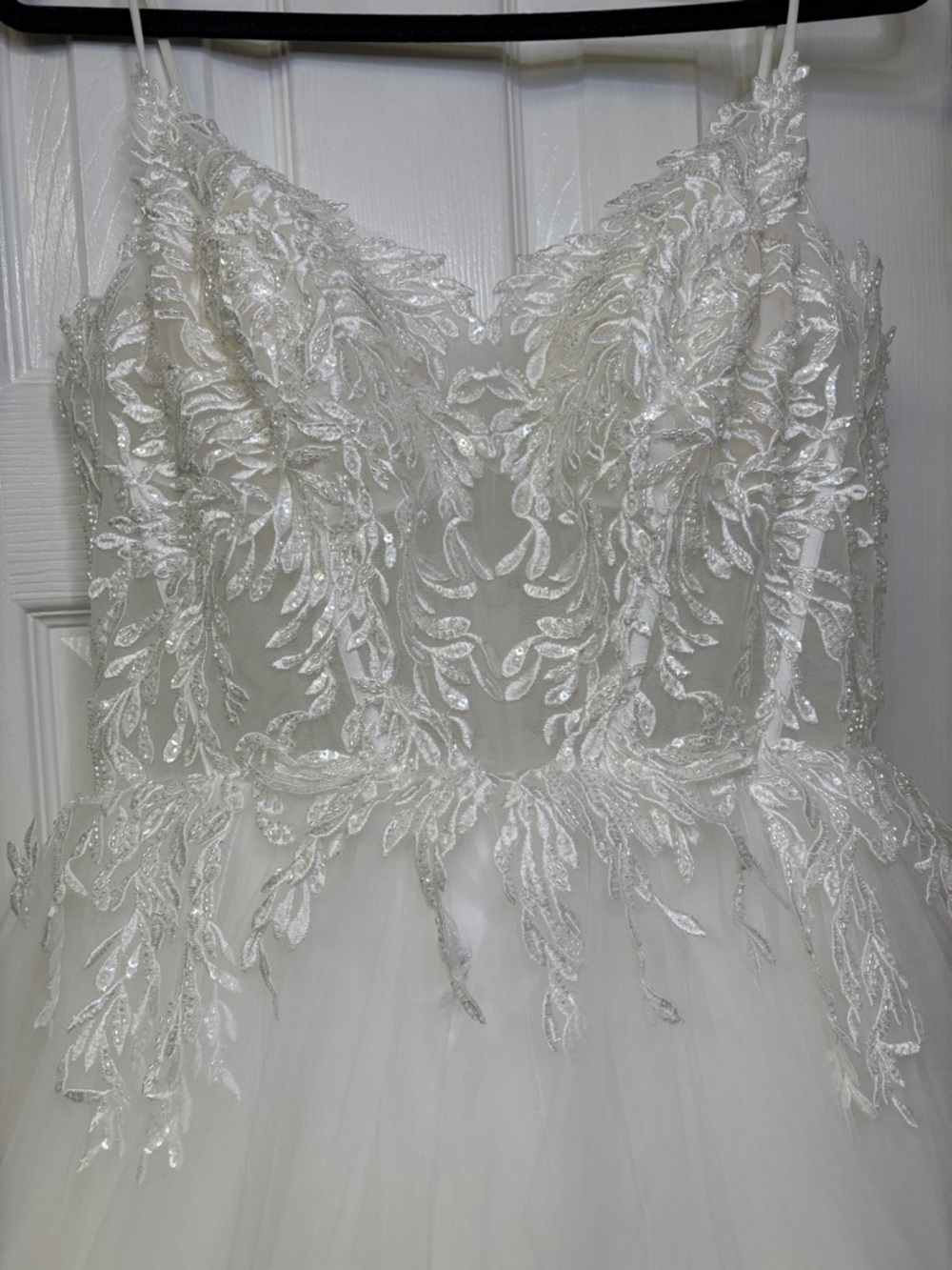 Lulu's White Lace Bodice Organza Ball Gown Wedding Dress - Picture 10 of 16